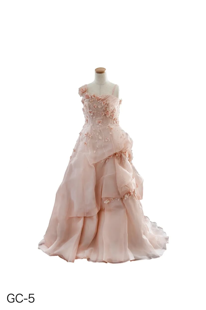 洋装 の衣装写真