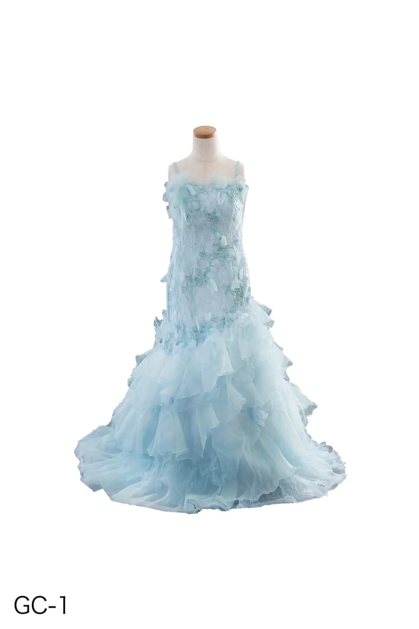 洋装 の衣装写真